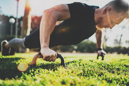 程奠定了士 程奠定了士